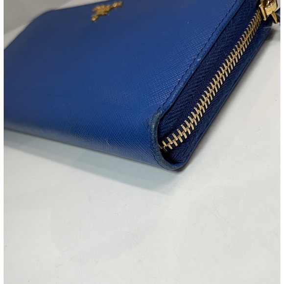 Prada Sapphire Saffiano Leather Zip‎ around Wallet - Picture 6 of 13